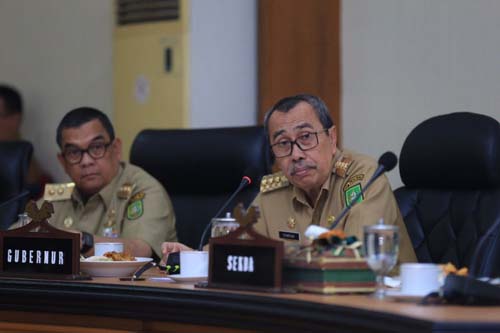 Gubernur Cari Solusi Atasi Kerusakan Infrastruktur di Riau